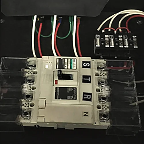 ブレーカースイッチBOX 200A カムロック出し